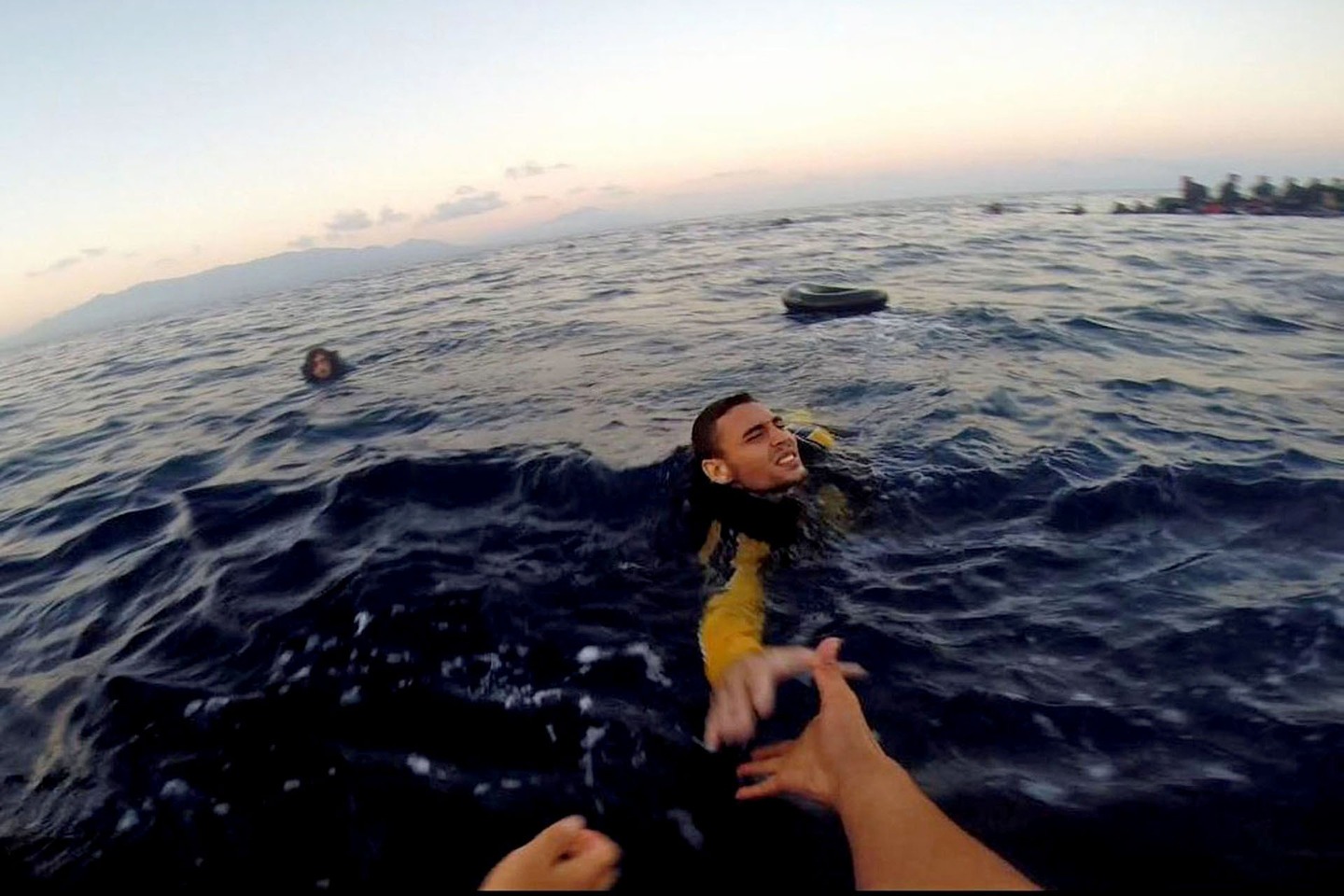 Solidariteitsactie met Sea-Watch 3 tegen mogelijke vervolging Sea-Watch kapitein Carola Rackete en voor iedereen op de vlucht naar een beter leven*